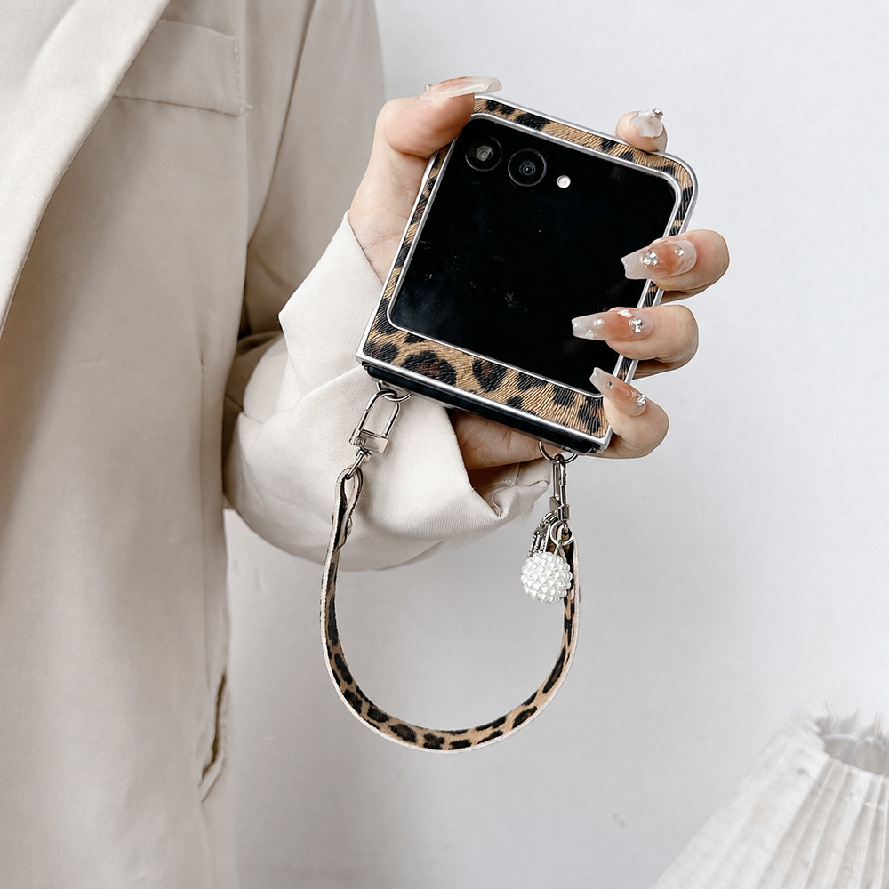 ヒョウ柄折りたたみフリップ電話ケース Motorola Ra - Tech Computer Accessories のレビューと価格