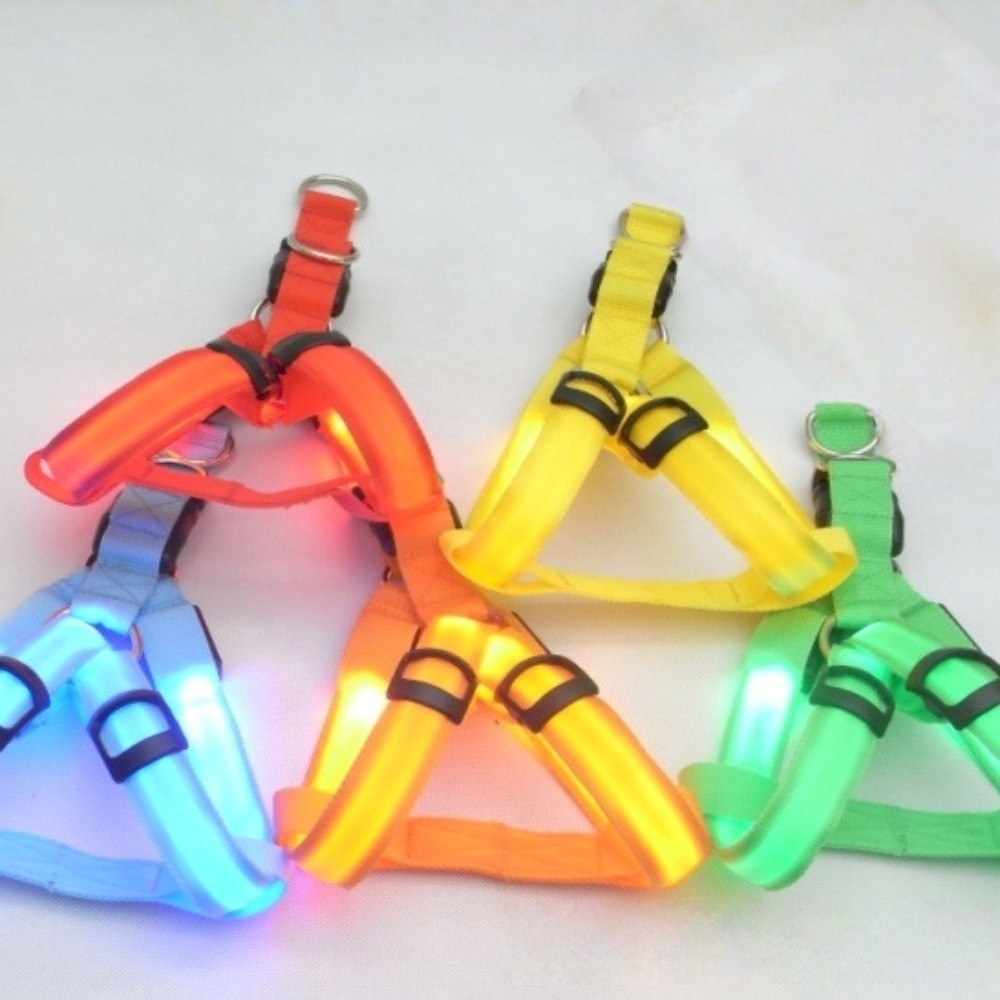 通気性のあるLEDライトアップ犬用ハーネス、充電式点滅発光ペ - Tech Dog Accessories のレビューと価格